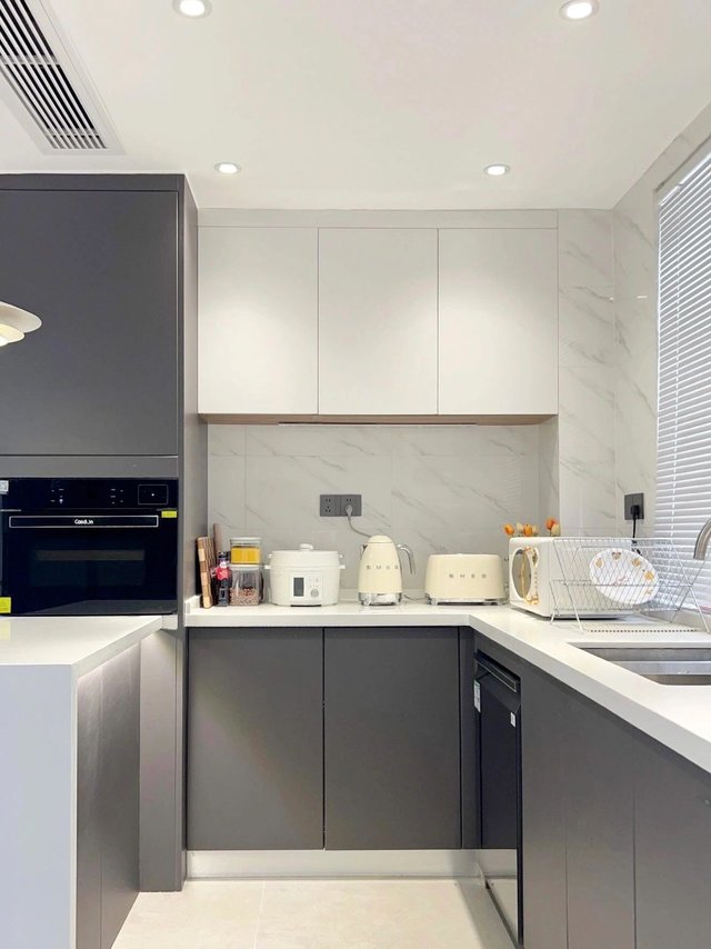 厨房装修还得用百隆铰链！