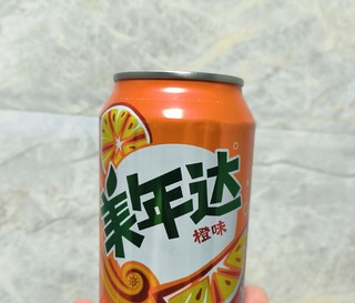 美年达∶夏日炎炎，滋滋气泡🍊