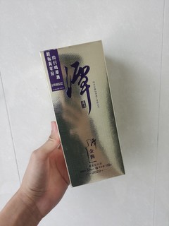 谭金酱小酒，酱香浓郁，回味悠长。