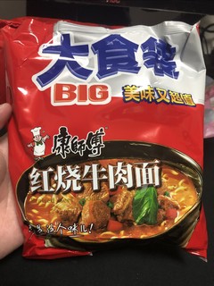 方便面中的永恒经典，康师傅红烧牛肉面