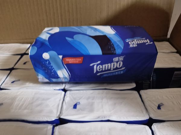 对心心念念的德宝下手了