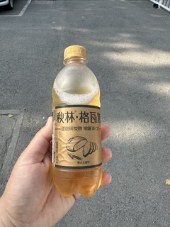 天气炎热，胃口不好，来一瓶液体面包