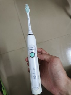 飞利浦HX6730电动牙刷