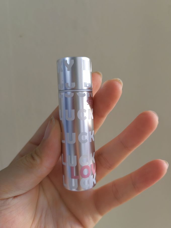 今天也是被种草的平价口红