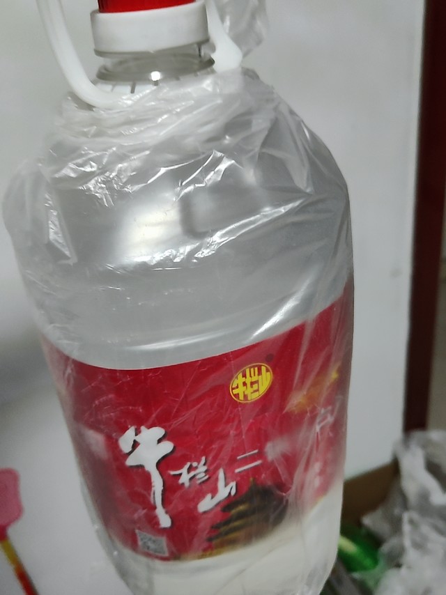 酒液质量：不错包装品质：简单外观品相