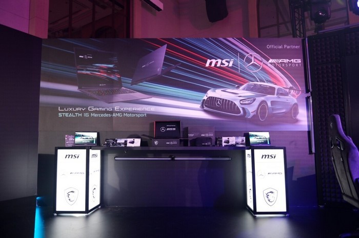 联合奔驰/AMG：微星发布 Stealth 16 Mercedes-AMG Motorsport A3VG 定制版笔记本