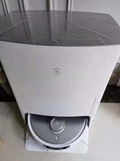 科沃斯（ECOVACS）扫地机器人