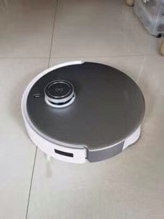 科沃斯（ECOVACS）扫地机器人