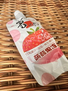 喜之郎草莓味果冻蒟蒻果冻，非常推荐！