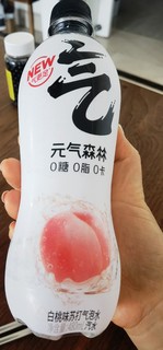 每天一瓶续命水，白桃味永恒