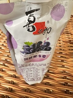 喜之郎葡萄味果冻蒟蒻果冻，推荐大家