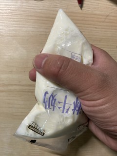 冰淇淋牛奶