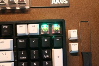 一身名牌的AKOS阿考斯BC98多模机械键盘晒单