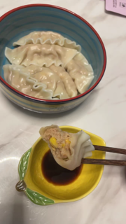 一口咬下，鲜香蕾爆炸！必品阁玉米猪肉饺子