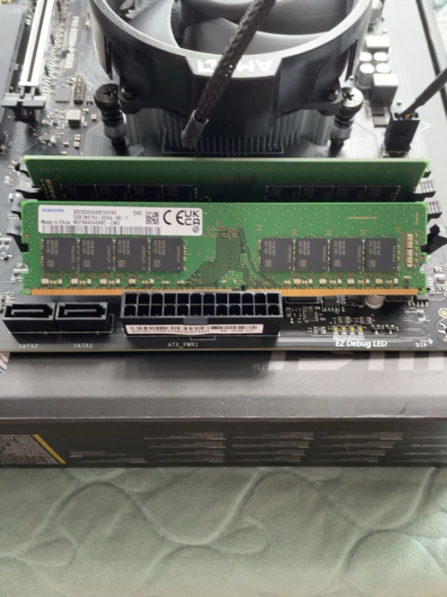 DDR43200MHz内存条哇塞，