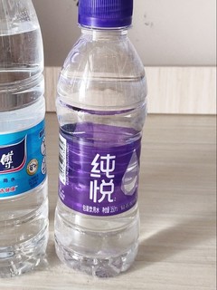 矿泉水