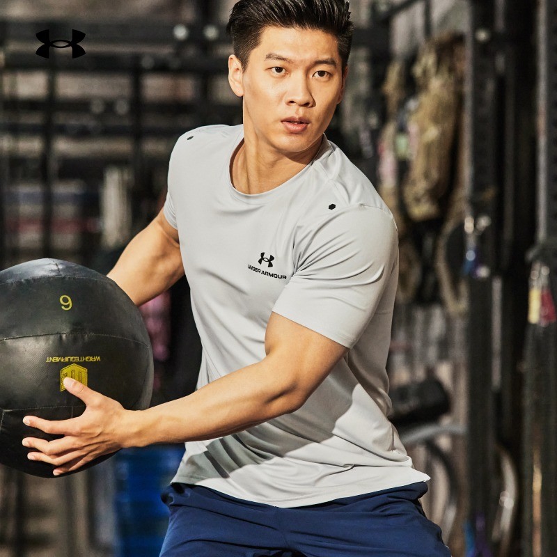 6.18安德玛UNDER ARMOUR-百元级别-超级值的春夏季男士短袖，舒适透气。