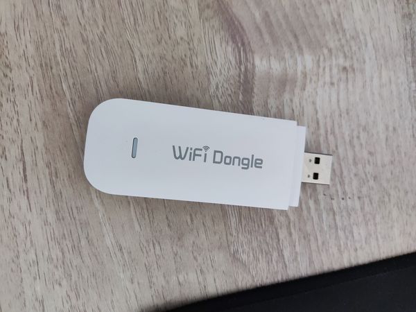 跟风入手随身WiFi，没空折腾，先发个笔记