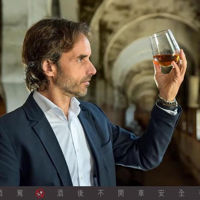 芬德多特有陈酿工艺，造就干邑与单一麦芽威士忌之间独特风味的创举