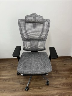 为了健康，我在办公室添置了人工学座椅
