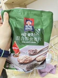 挂克燕麦奇亚籽早餐