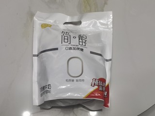 君乐宝简醇0添加蔗糖，更健康