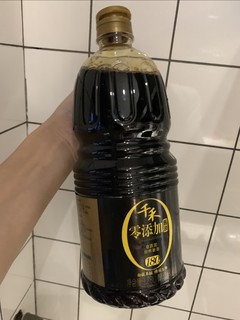 这么大瓶的特级酱油才卖10多块