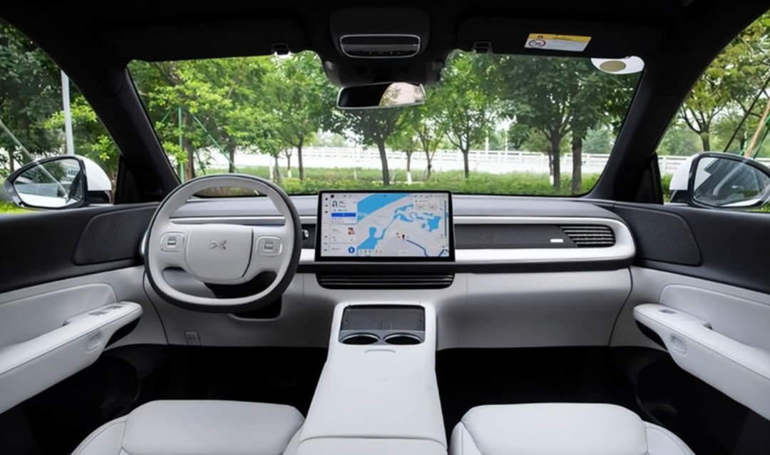 小鹏G6正式开启预售，起价22.5万起，同价位唯一800V+自动驾驶辅助车型，续航超700公里