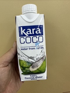 好喝又美味的KARA100%椰子水