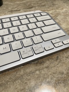 颜值在线的罗技MX Keys Mini