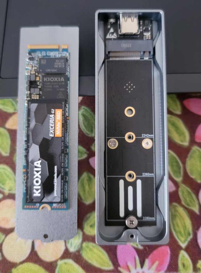 海康威视(hikvision)m.2 nvme/sata双协议移动硬盘盒合金type-c3.