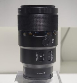 索尼原厂微距镜头90mm f2.8