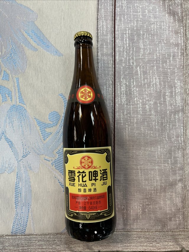 雪花啤酒经典老雪花醇厚型！！！