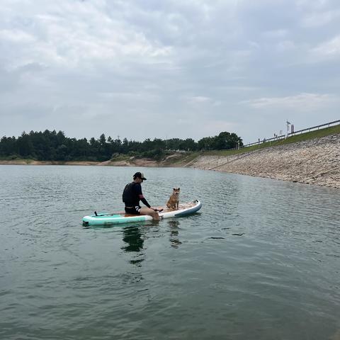 在朋友的带领下，开启了一个夏日玩水的新项目：浆板（装备篇）