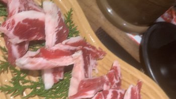 这家日式烤肉店的炸鸡，拌饭，雪花牛肉不错
