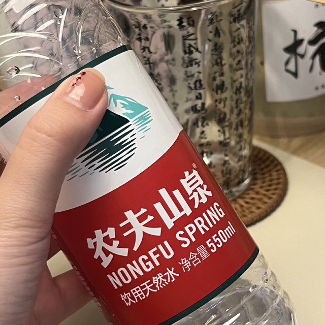 饮料危害⚠️可真不小！口渴了就喝矿泉水💧