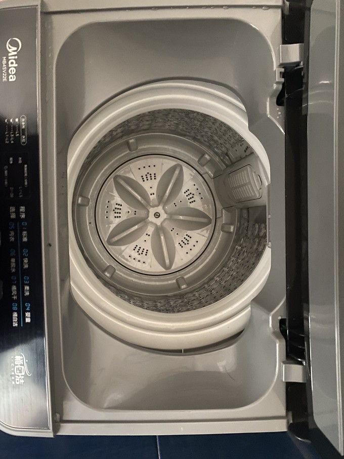 美的手搓洗波轮洗衣机图片