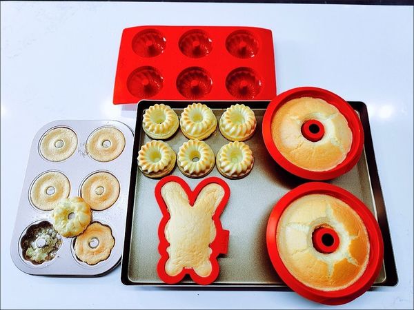 开启亲子烘焙时光了，可爱的小兔子