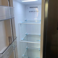 
外形外观：冰箱外观大气时尚，非常满意
