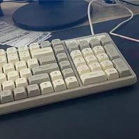 ​你是否厌倦了使用公司提供的烂键盘和鼠标，想要尝试一下更为清爽的工具？