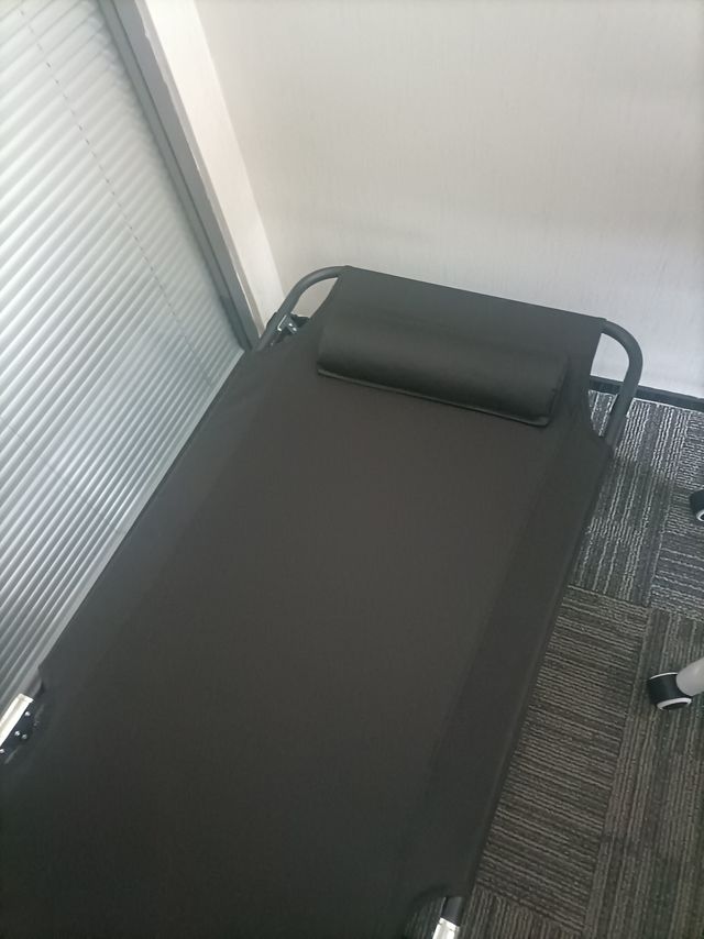 轻巧和稳固并存的午休床