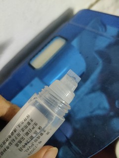 好用 高粘度的得力液体胶水