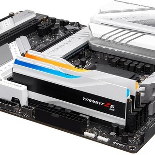 芝奇发布 Trident Z5 RGB“幻锋戟”白色系列 DDR5 内存、最高8200MHz、96GB套条