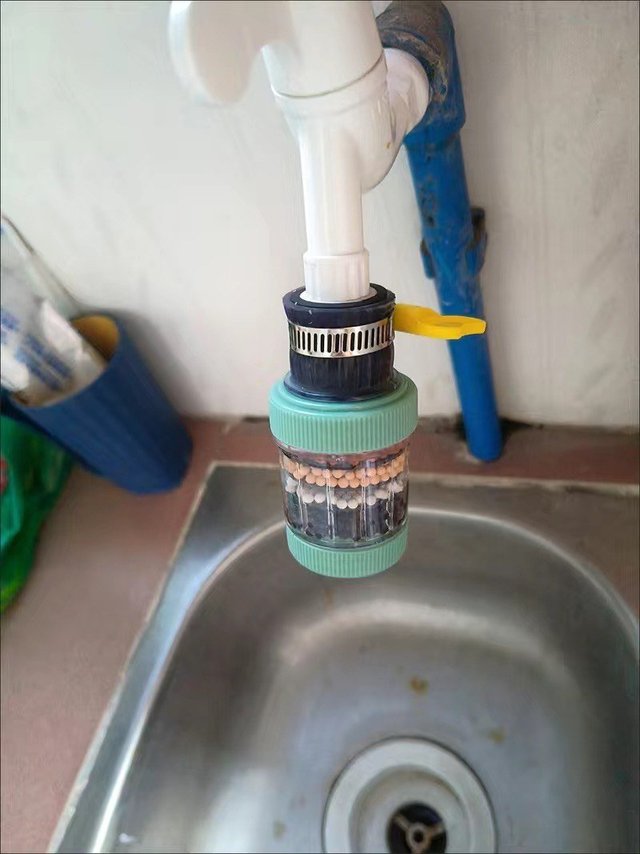 金盛元通用防溅水龙头