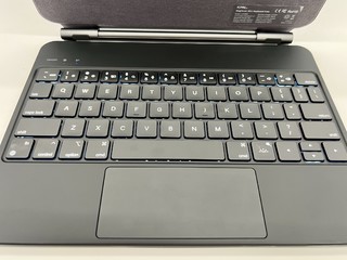 原装iPad键盘完美平替，JCPAL悬浮妙控键盘