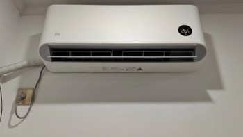 小米1.5匹新一级能效变频冷暖智能自清洁壁挂式（KFR-35GW/N1A1）是一款功能强大、性能优越的家用空调