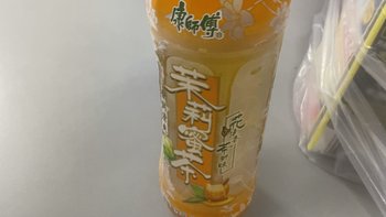 康师傅茉莉蜜茶饮品：清新口感，畅饮愉悦