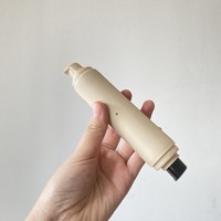 你见过双头粉底液吗？这设计真的有点太超前了！