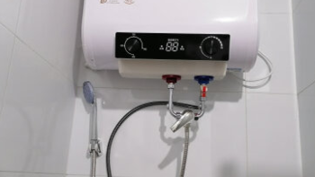 海轩好太太电热水器 家用卫生间洗澡储水式40升一级节能省电出租房小型速热 NBC-S22-40海轩好太太电热水器
