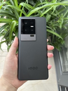 iQOO 11真机上手 跟iQOO 11S比怎么样？